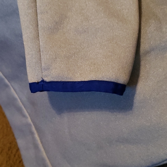 Sweatshirt - Picture 5 of 5